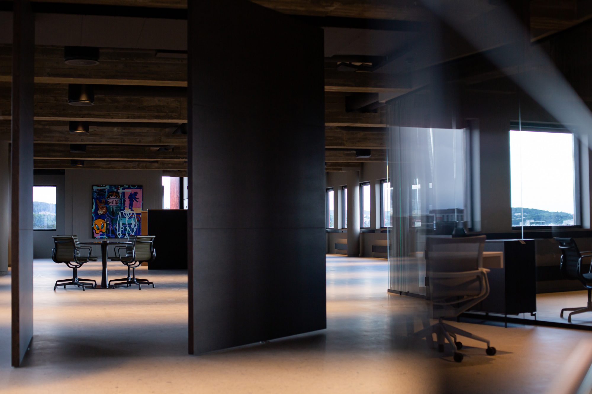 A view through the glass partitions into ninito’s work areas