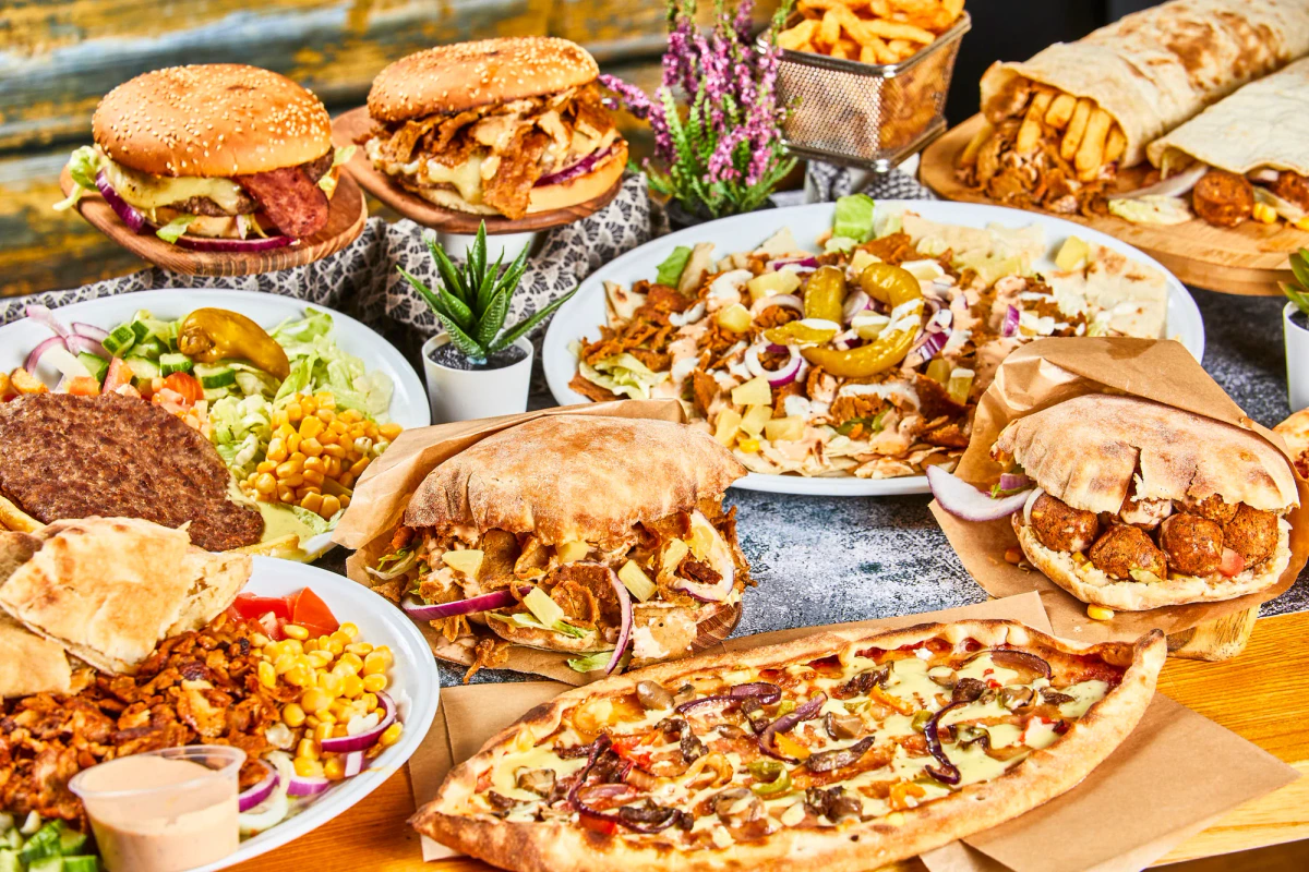 Pizza, kebab và các món được yêu thích khác từ Balkan